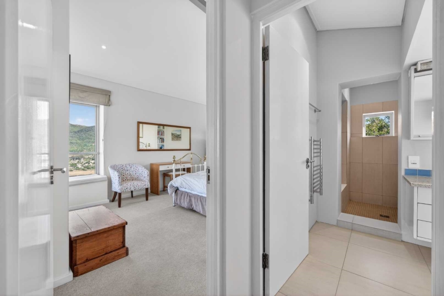 4 Bedroom Property for Sale in Berg En Dal Western Cape